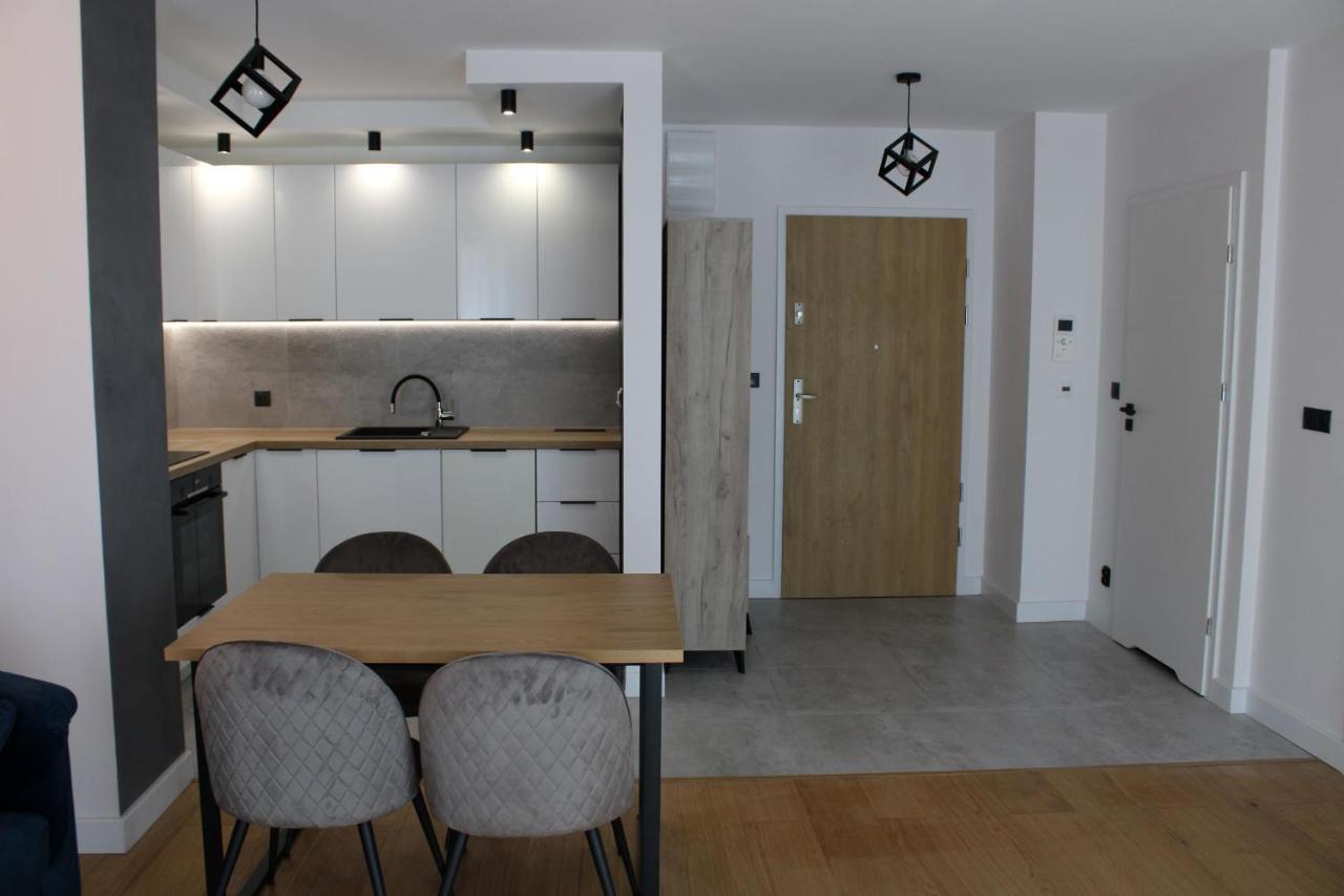 Halo Green Apartament Вроцлав Екстер'єр фото